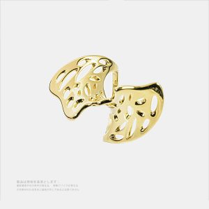 蝶の羽 彫刻された羽 オリジナルデザイン ゴールド色・金メッキ・サイズ 6 の指輪