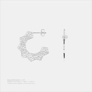 星の輝き 幻影 オリジナルデザイン シルバー色・銀製・中サイズイヤリング