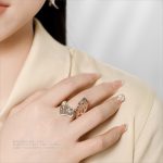 蝶の翼 彫り羽 オリジナルデザイン	シルバー色・銀製・サイズ 6 の指輪 - 画像 (4)
