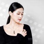 影の彫り 隙間の光 オリジナルデザイン	シルバー色・銀製・長サイズネックレス - 画像 (5)